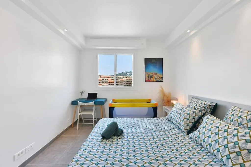 Croisette Beach - Modern 2 Bdrs Best Location! Cannes 0*,  France