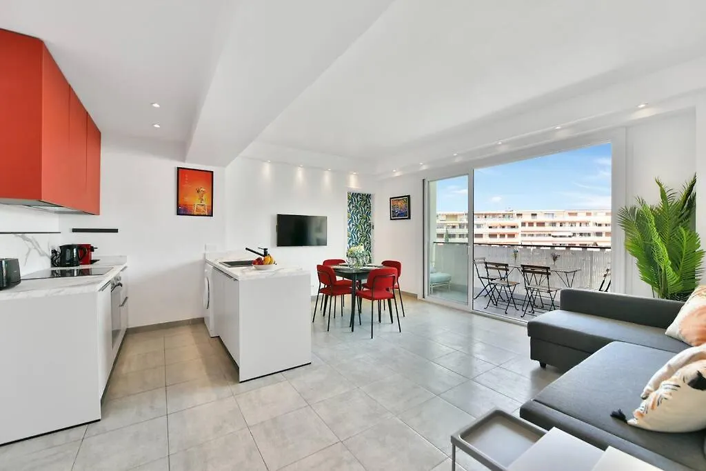 Croisette Beach - Modern 2 Bdrs Best Location! Cannes